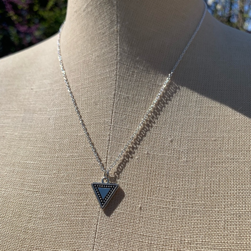 NWT Sterling Silver Plated Chain & Triangle Charm Necklace. - Picture 2 of 8